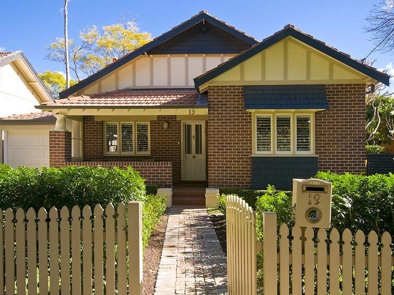 19 Hollywood Crescent, Willoughby NSW 2068