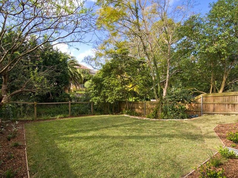 33 Sunnyside Crescent, Castlecrag NSW 2068