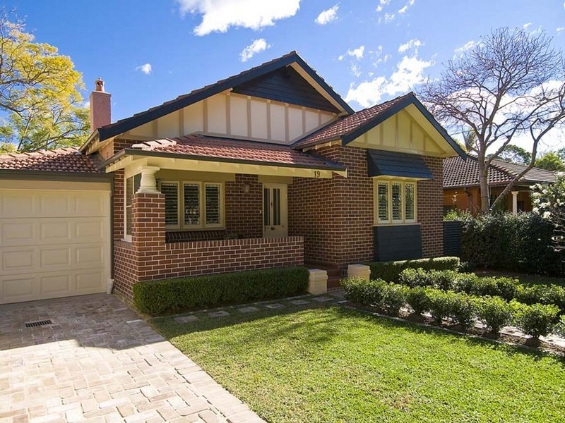 19 Hollywood Crescent, Willoughby NSW 2068