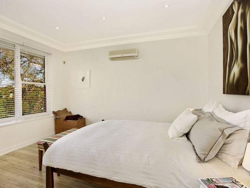 15 The Rampart, Castlecrag NSW 2068
