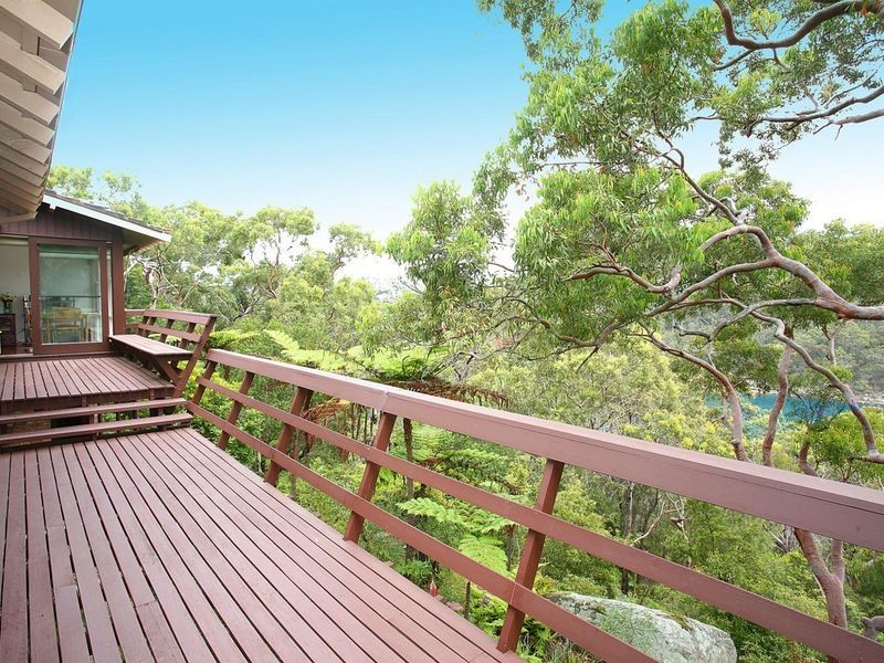 10 Cherry Place, Castle Cove NSW 2069