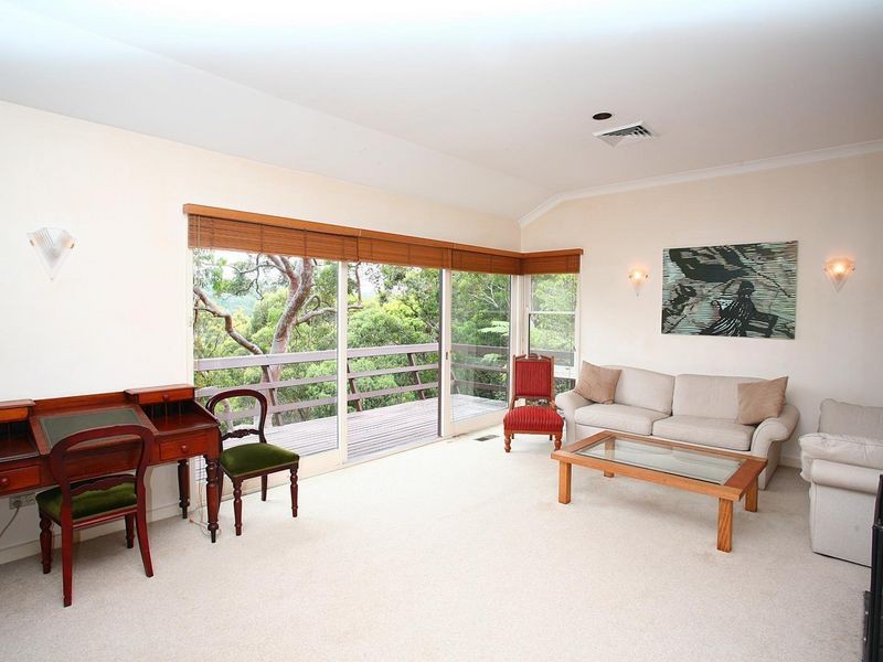 10 Cherry Place, Castle Cove NSW 2069