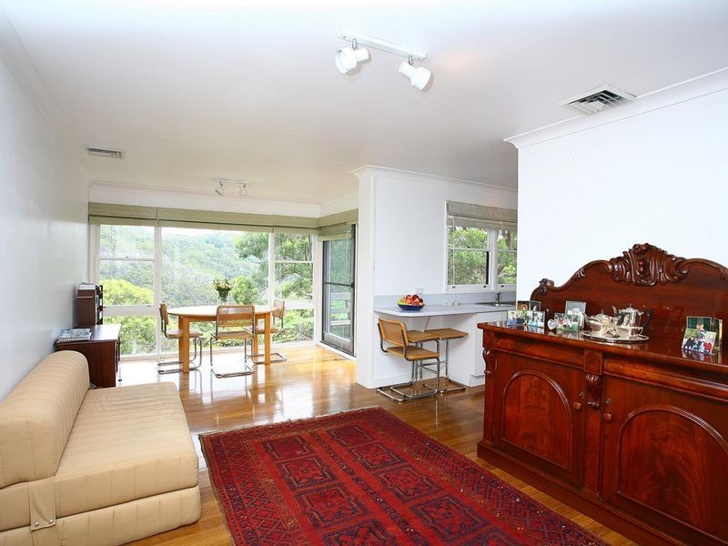 10 Cherry Place, Castle Cove NSW 2069