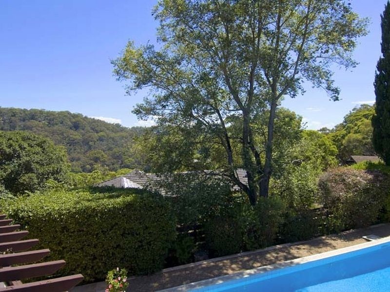 12 Cherry Place, Castle Cove NSW 2069