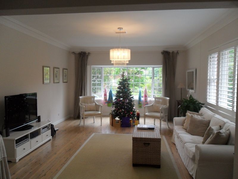 9 Rutland Avenue, Castlecrag NSW 2068