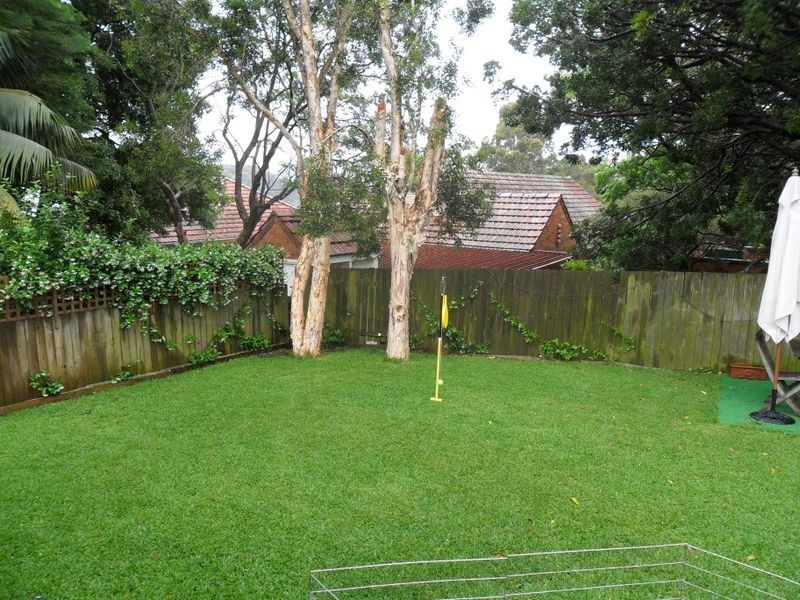 9 Rutland Avenue, Castlecrag NSW 2068