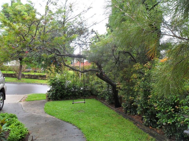 9 Rutland Avenue, Castlecrag NSW 2068