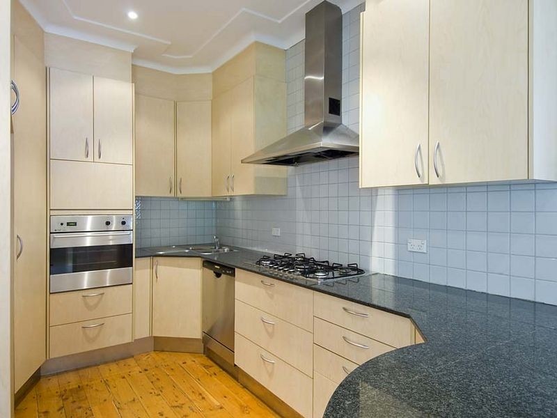 292 Eastern Valley Way, Middle Cove NSW 2068