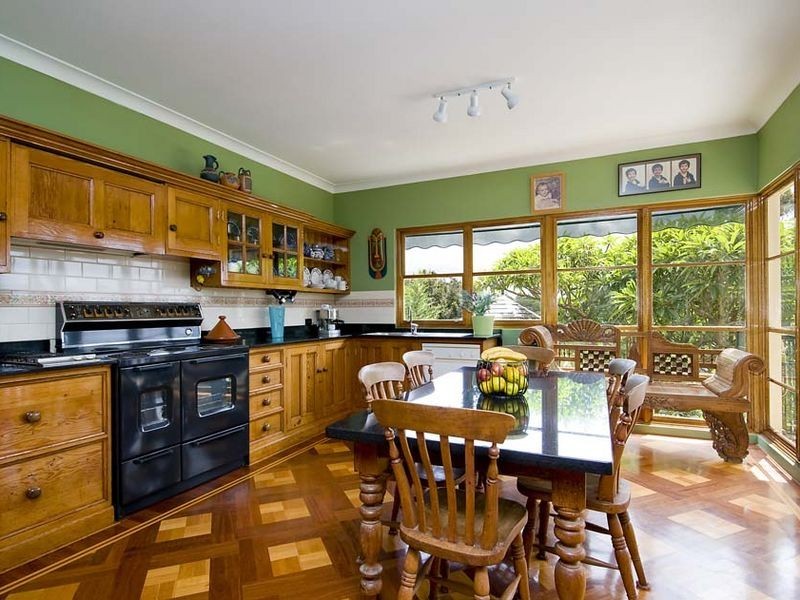 16 Barana Parade, Roseville Chase NSW 2069