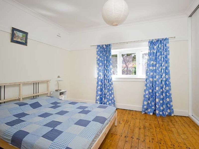 141 Eastern Valley Way, Castlecrag NSW 2068