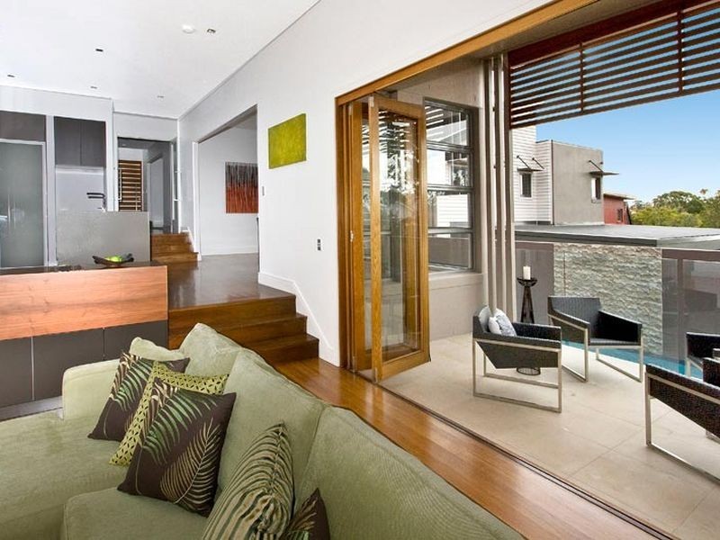 11 Raeburn Avenue, Castlecrag NSW 2068