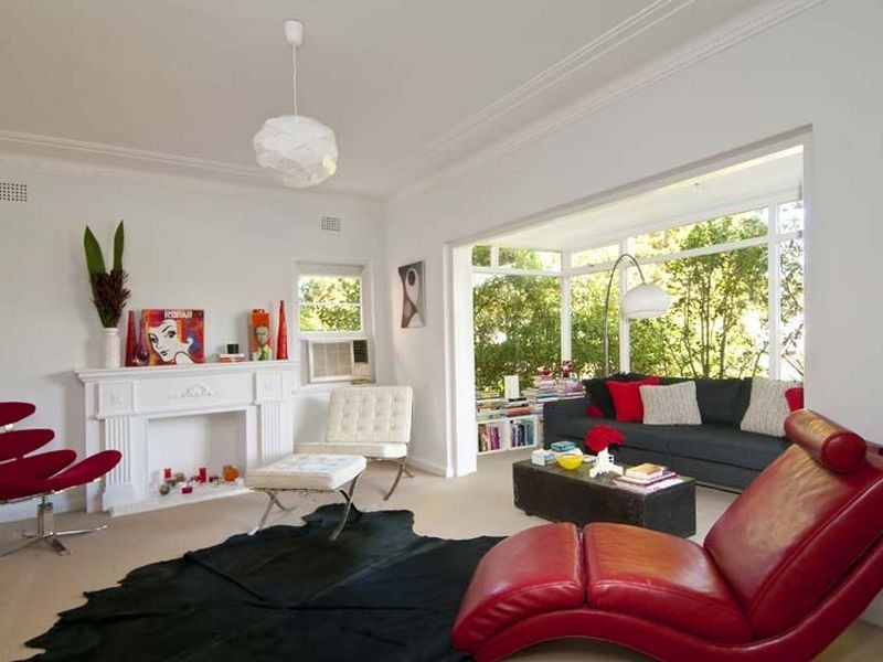 27 Sugarloaf Crescent, Castlecrag NSW 2068