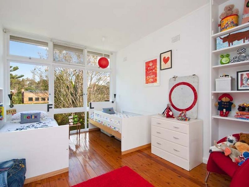 27 Sugarloaf Crescent, Castlecrag NSW 2068