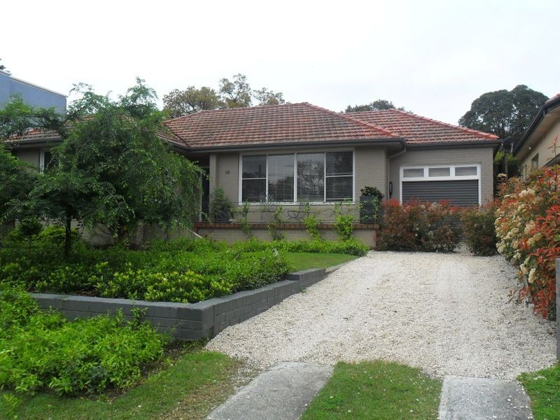 25 The Parapet, Castlecrag NSW 2068