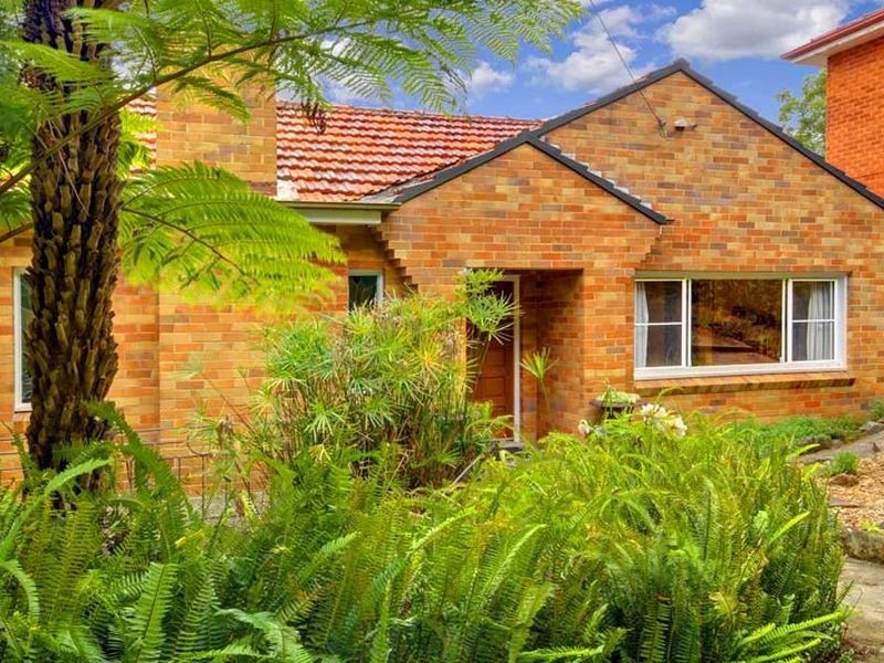 106 Sugarloaf Crescent, Castlecrag NSW 2068