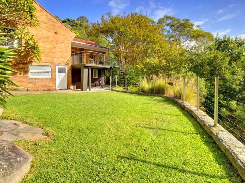 106 Sugarloaf Crescent, Castlecrag NSW 2068