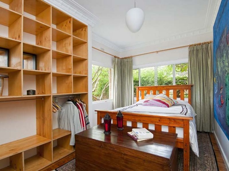 106 Sugarloaf Crescent, Castlecrag NSW 2068