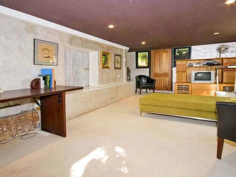 106 Sugarloaf Crescent, Castlecrag NSW 2068