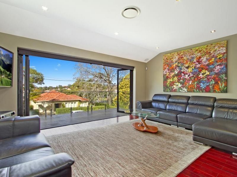 11 The Rampart, Castlecrag NSW 2068