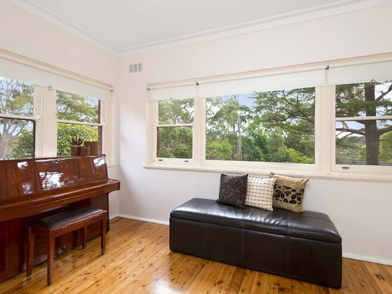 52 Sunnyside Crescent, Castlecrag NSW 2068