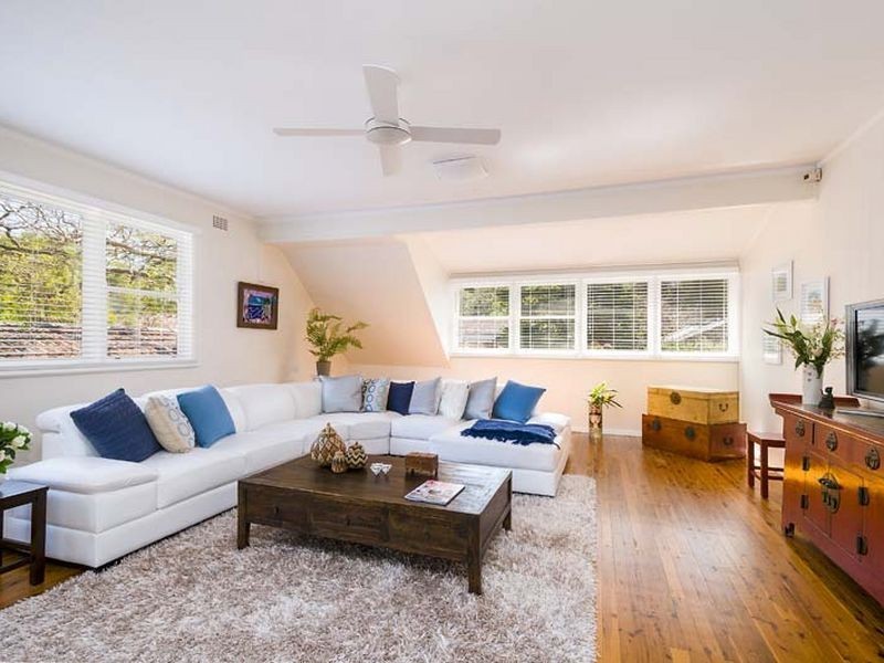 32 Sugarloaf Crescent, Castlecrag NSW 2068