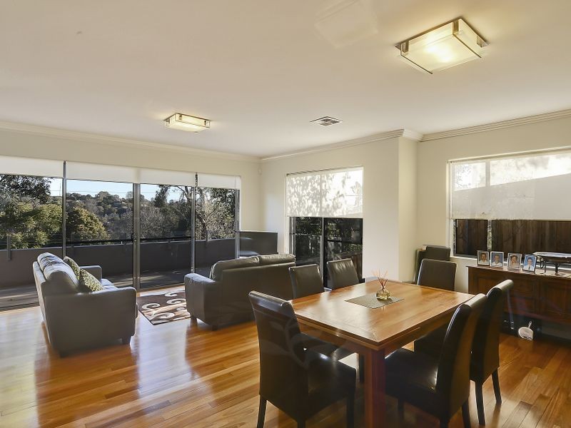 80 Deepwater Road, Castle Cove NSW 2069