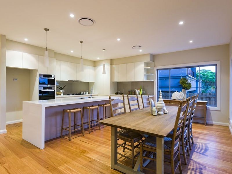 17 Raeburn Avenue, Castlecrag NSW 2068