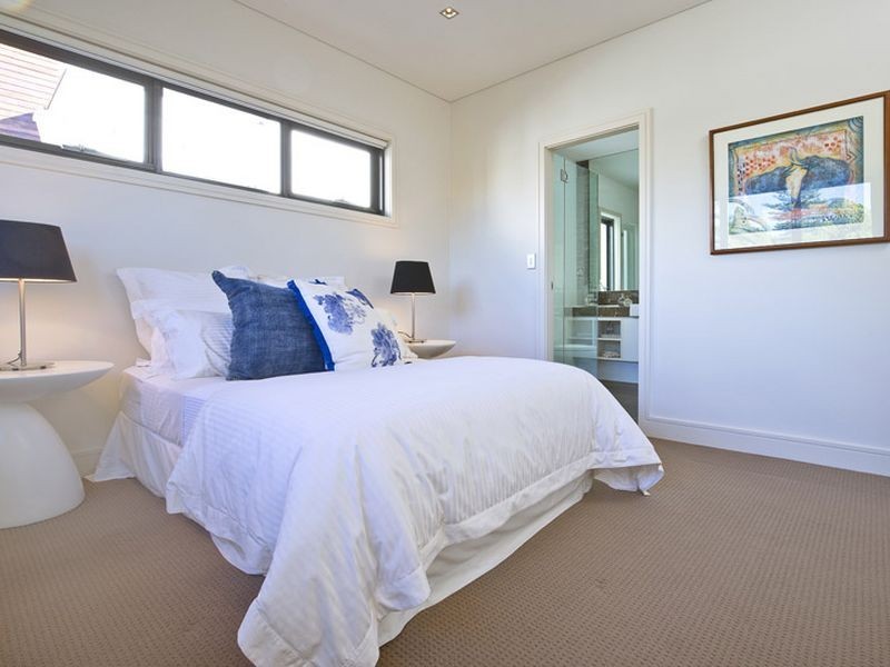 13 Raeburn Avenue, Castlecrag NSW 2068