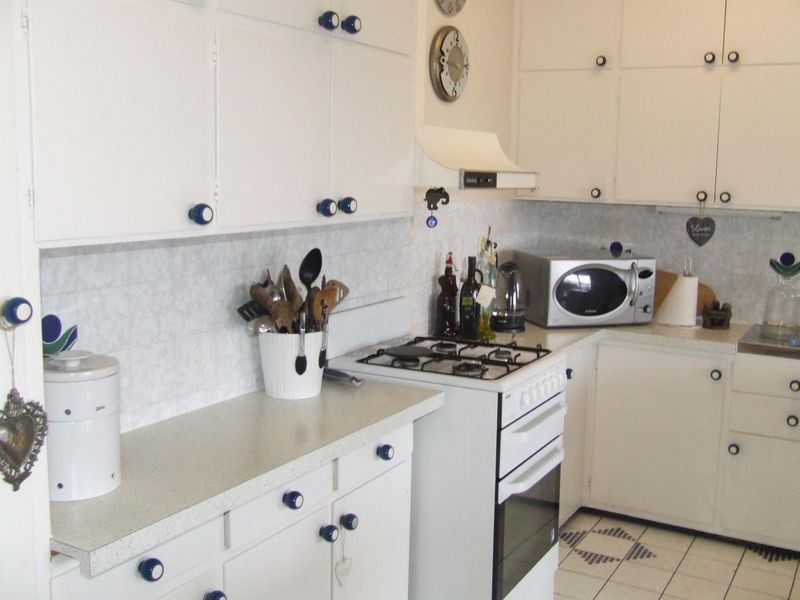 8 The Rampart, Castlecrag NSW 2068