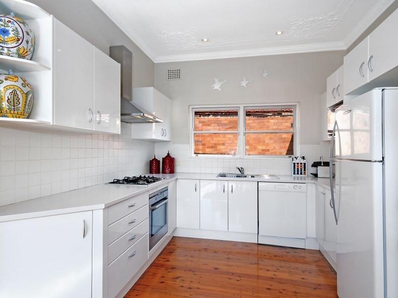 14 Raeburn Avenue, Castlecrag NSW 2068