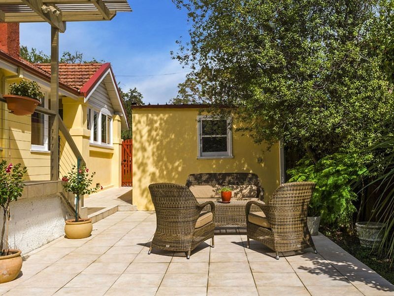 141 Eastern Valley Way, Castlecrag NSW 2068