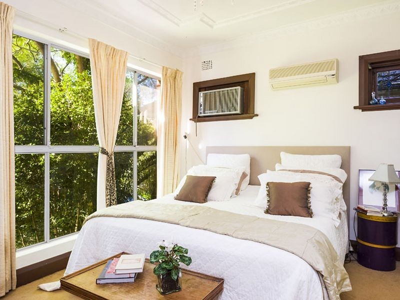 18 Sunnyside Crescent, Castlecrag NSW 2068