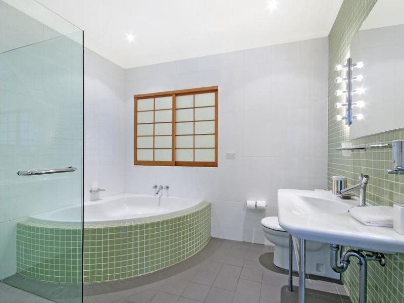 16 Headland Road, Castle Cove NSW 2069