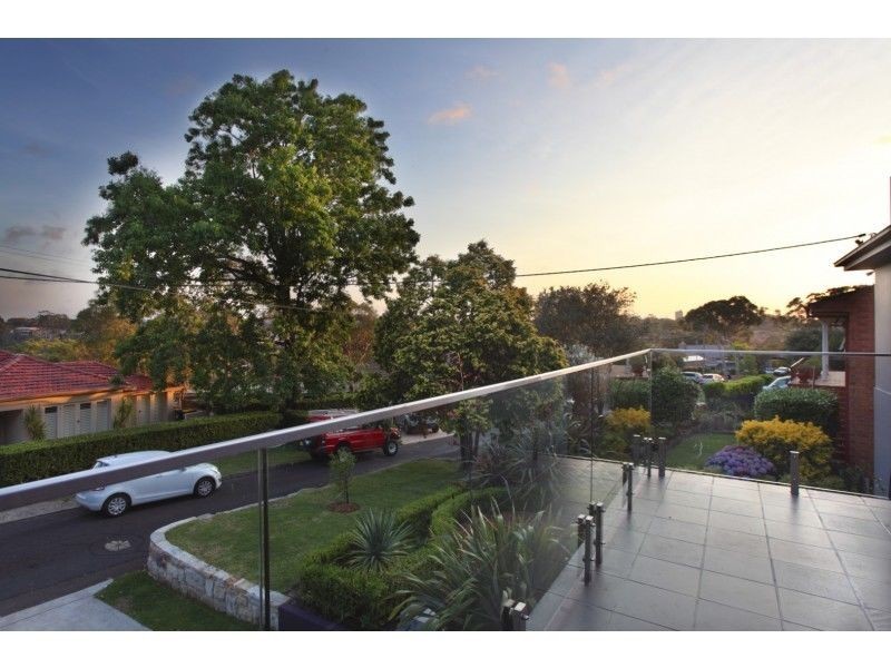 11 The Rampart, Castlecrag NSW 2068