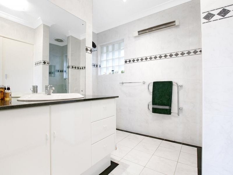 1 Linden Way, Castlecrag NSW 2068