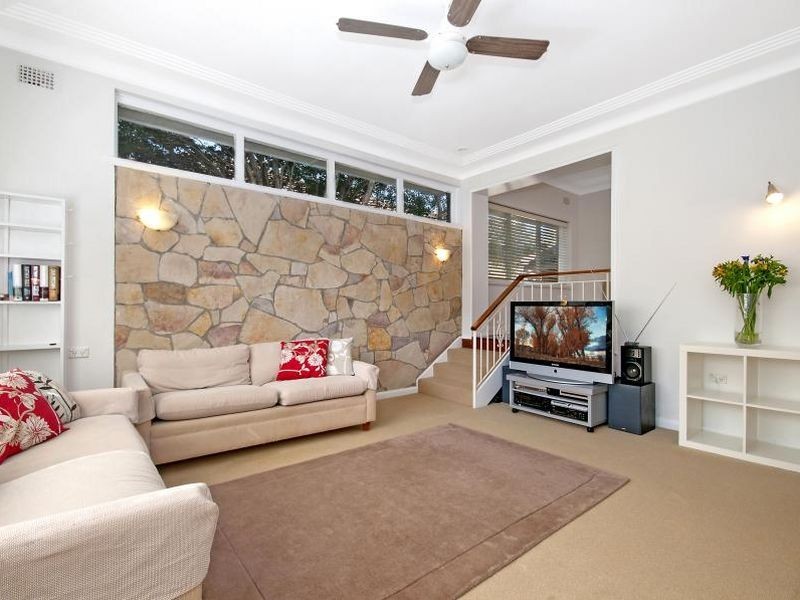 9 Sunnyside Crescent, Castlecrag NSW 2068