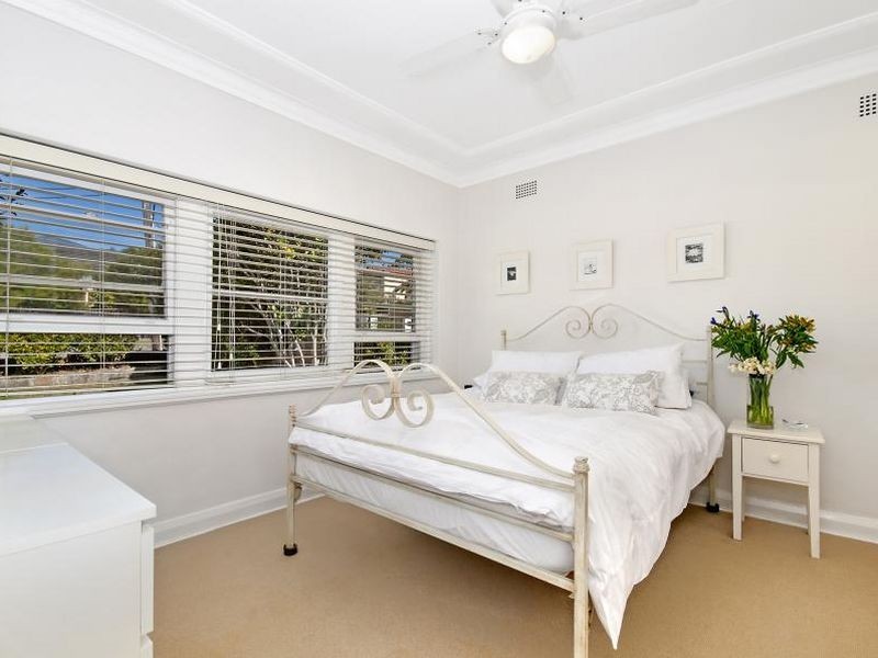 9 Sunnyside Crescent, Castlecrag NSW 2068