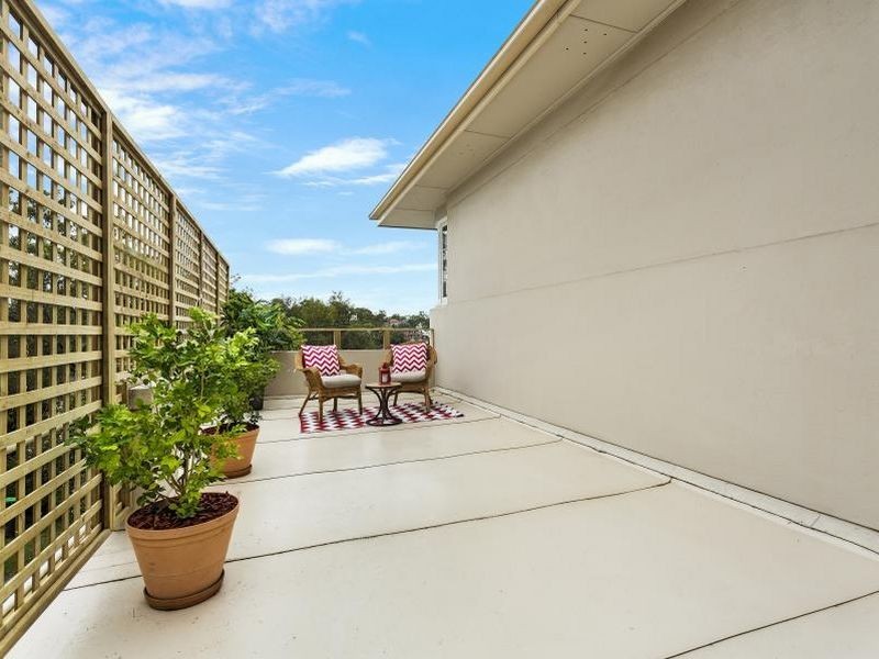 282 Eastern Valley Way, Middle Cove NSW 2068
