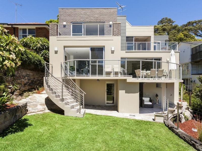 106 Sugarloaf Crescent, Castlecrag NSW 2068