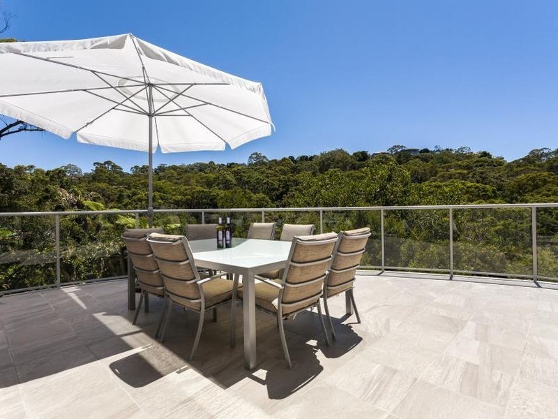 106 Sugarloaf Crescent, Castlecrag NSW 2068