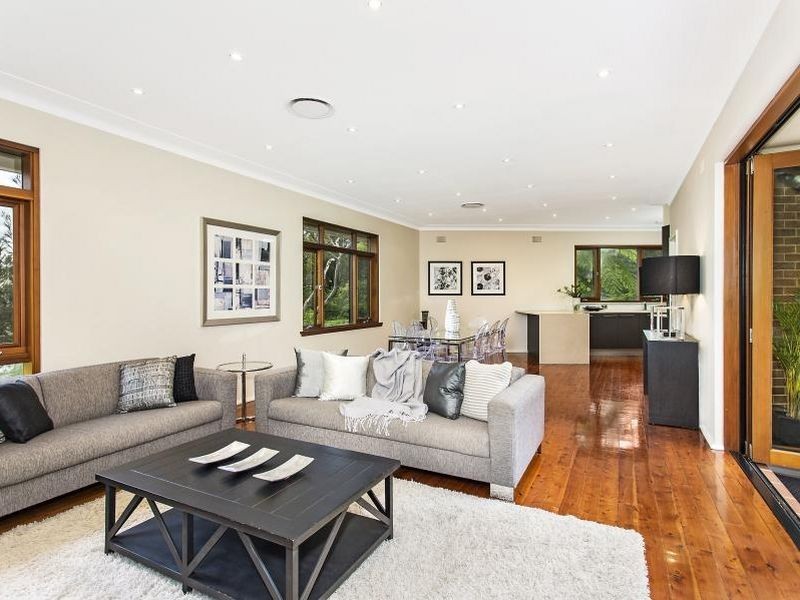 12 Cawarrah Road, Middle Cove NSW 2068