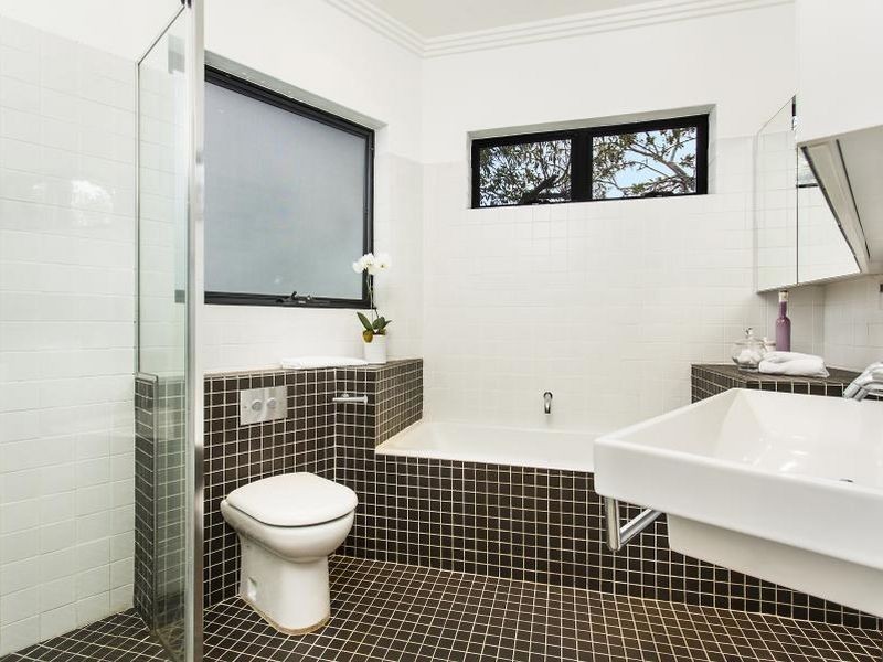 12 Cawarrah Road, Middle Cove NSW 2068