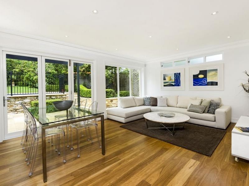10 Sunnyside Crescent, Castlecrag NSW 2068
