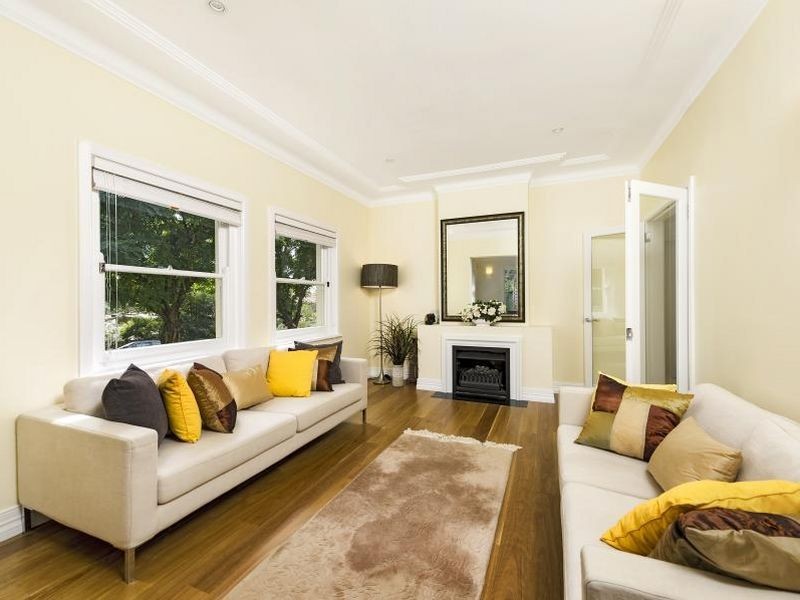 10 Sunnyside Crescent, Castlecrag NSW 2068