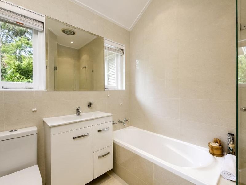 10 Sunnyside Crescent, Castlecrag NSW 2068