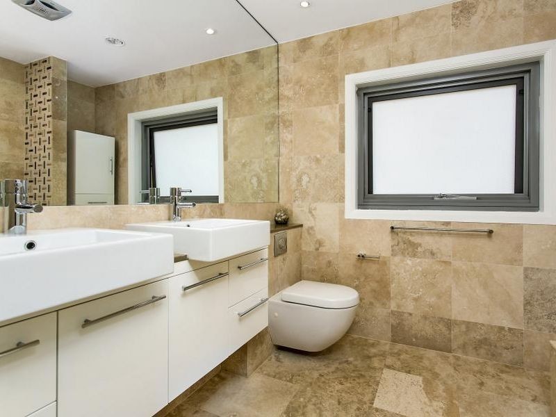 2 Sortie Port, Castlecrag NSW 2068