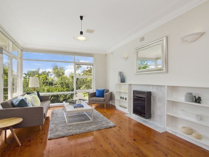 5 Cawarrah Road, Middle Cove NSW 2068