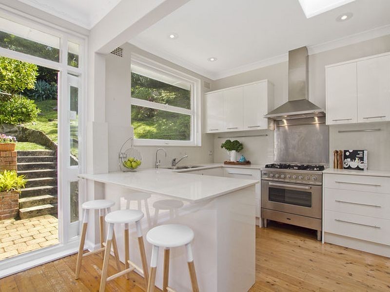 5 Cawarrah Road, Middle Cove NSW 2068