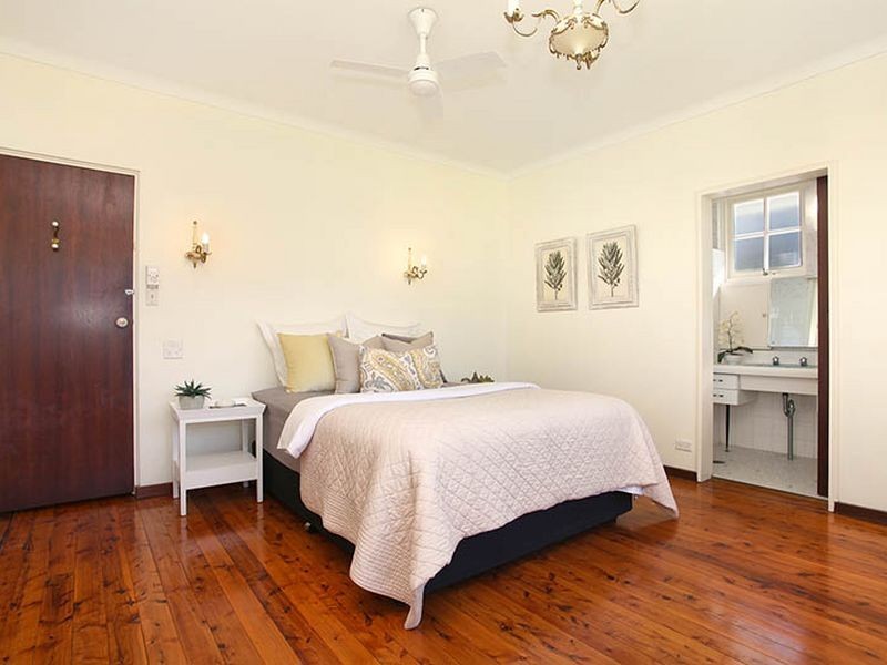 5 Mannerim Place, Castle Cove NSW 2069