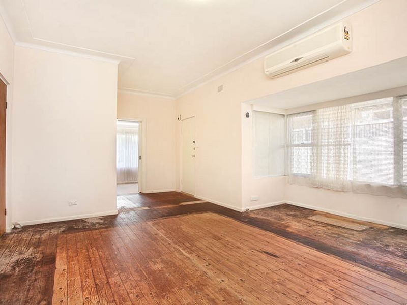 16 Raeburn Avenue, Castlecrag NSW 2068